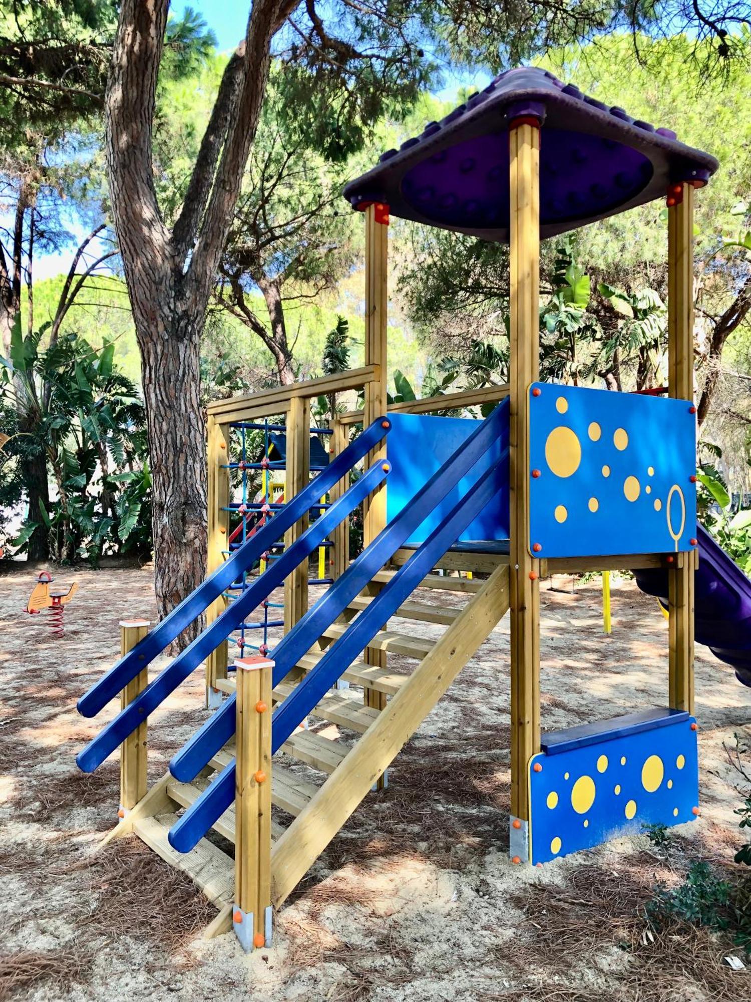 Camping Cala D'ostia *